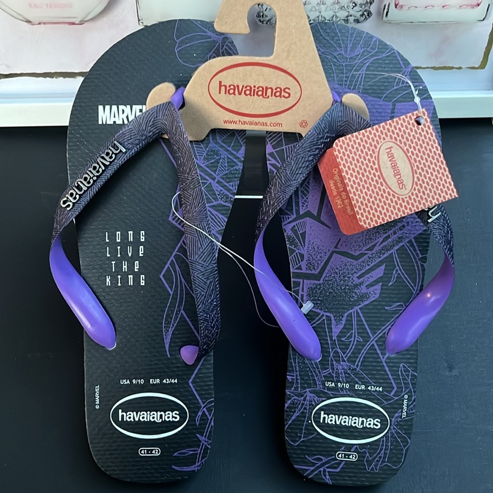 🧳🌎HAVAIANAS FLIP FLOPS (MSRP$35) MEN SIZE 9/10 NWT . Blk/purple